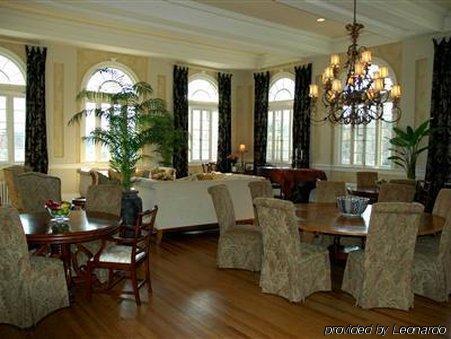 The Firehouse Inn Rutherfordton 내부 사진