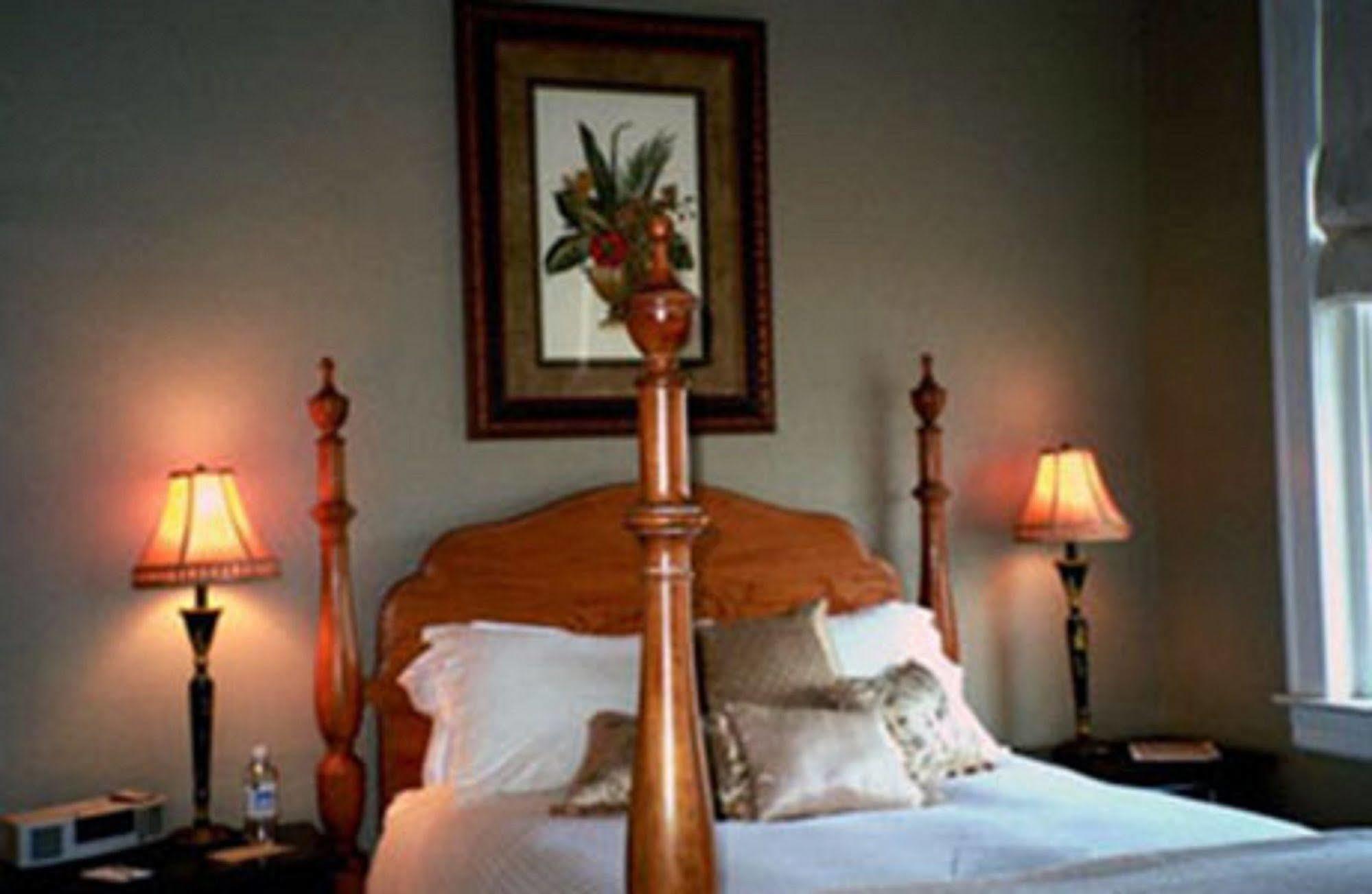 The Firehouse Inn Rutherfordton 외부 사진
